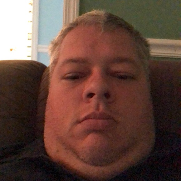 Meet your Posher, Brandon - Picture 1 of 1